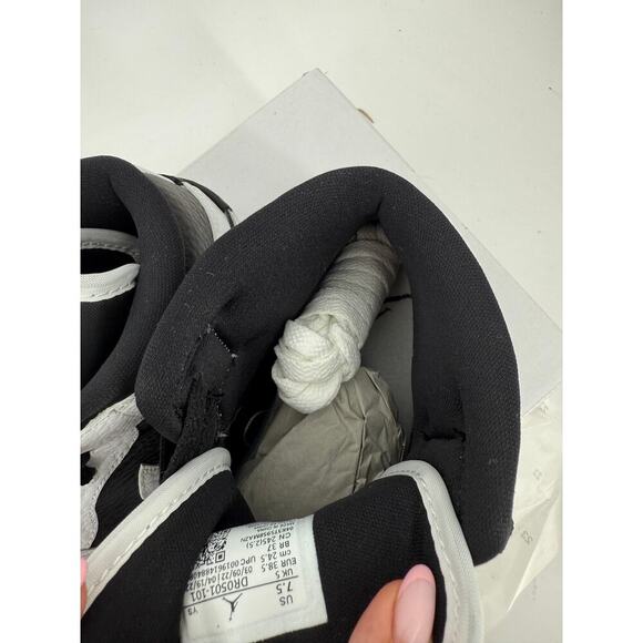 NIB Nike Women's Air Jordan 1 Mid SE Homage Split Black White - Picture 6 of 9